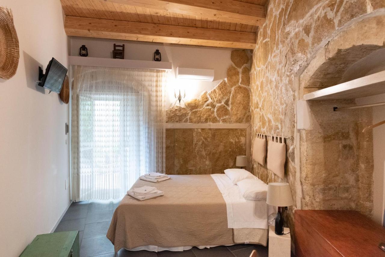 Cuturissi Hospitality & Wellnees Bed & Breakfast Ragusa Eksteriør bilde