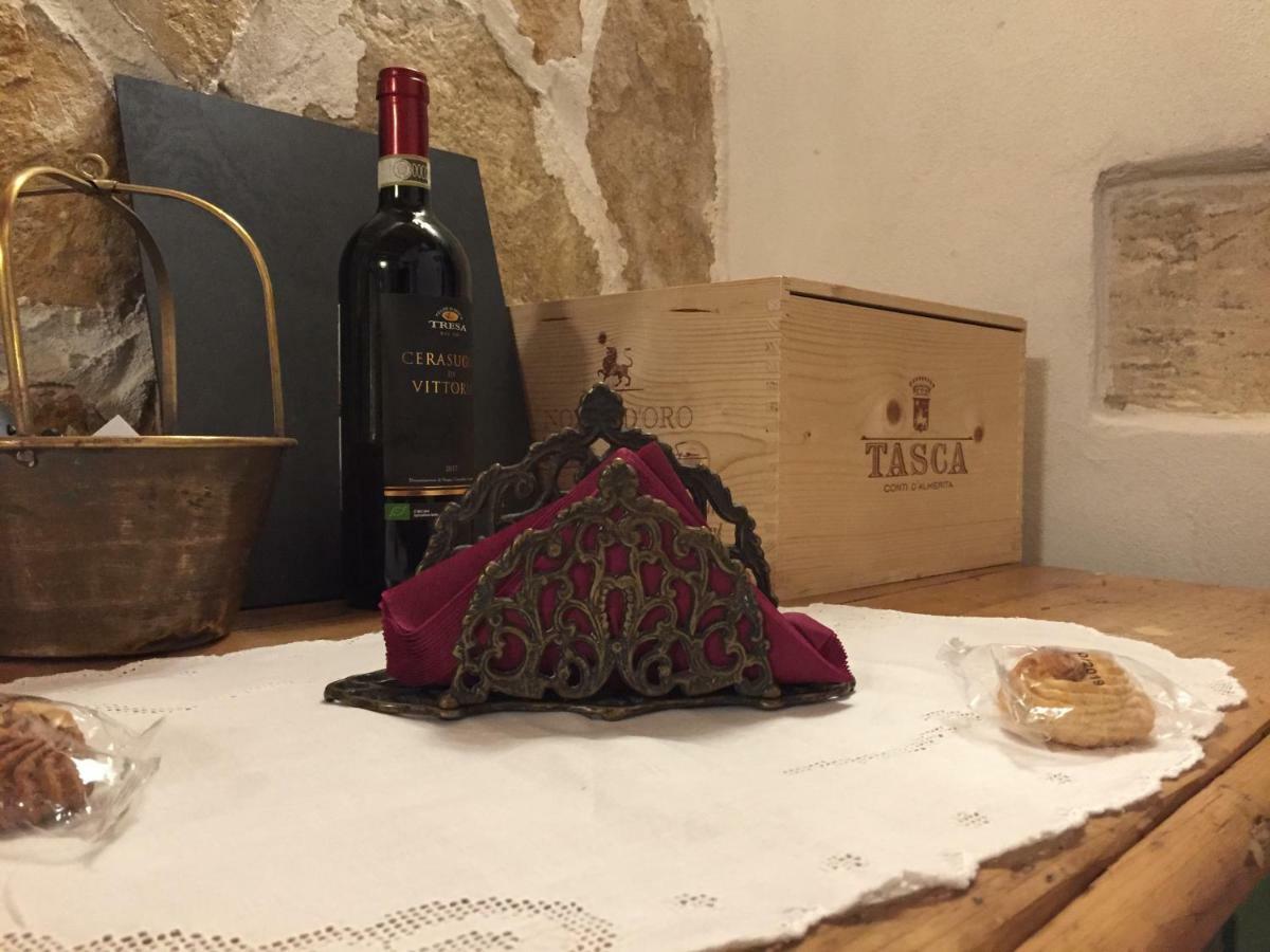 Cuturissi Hospitality & Wellnees Bed & Breakfast Ragusa Eksteriør bilde